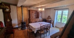 MAISON DE HAMEAU à Rafraichir