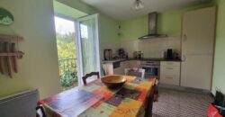 COQUETTE MAISON DE VILLAGE