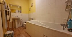 COQUETTE MAISON DE VILLAGE