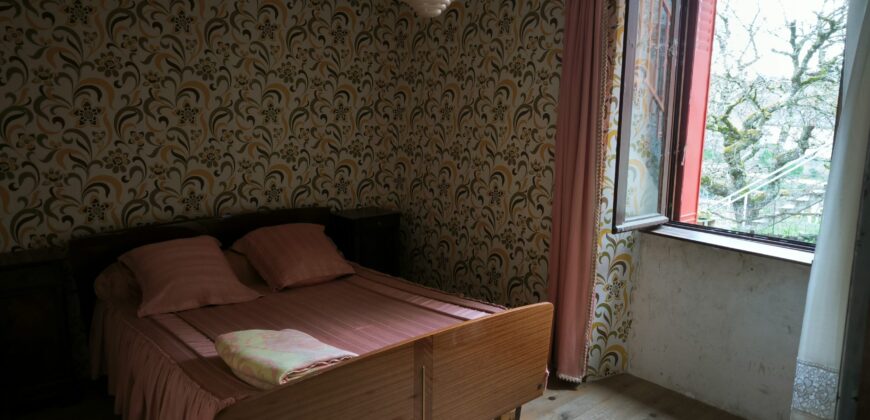 MAISON DE VILLAGE A RENOVER