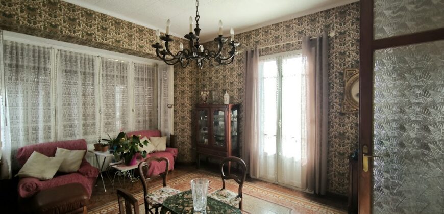 APPARTEMENT  TERRASSE DOMINANTE  GARAGE et JARDIN CONSTRUCTIBLE